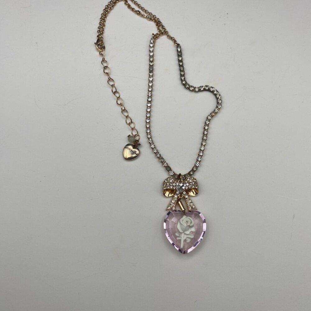 Betsey Johnson Pink Heart Rose Cameo Pendant Gold Tone Necklace Bow LOOK READ - Picture 6 of 9